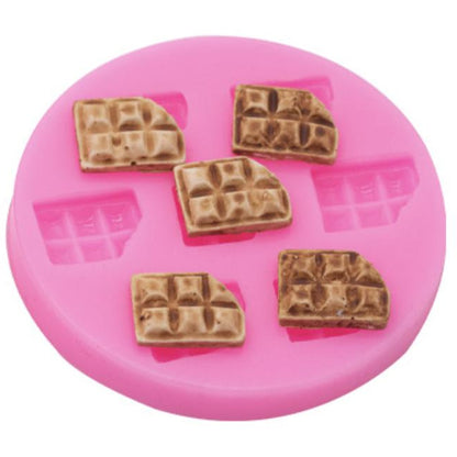 Pale Violet Red The Clay Studio Biscuit Silicone Mould for Polymer Clay and Resin 6.3x0.8cm Resin Moulds