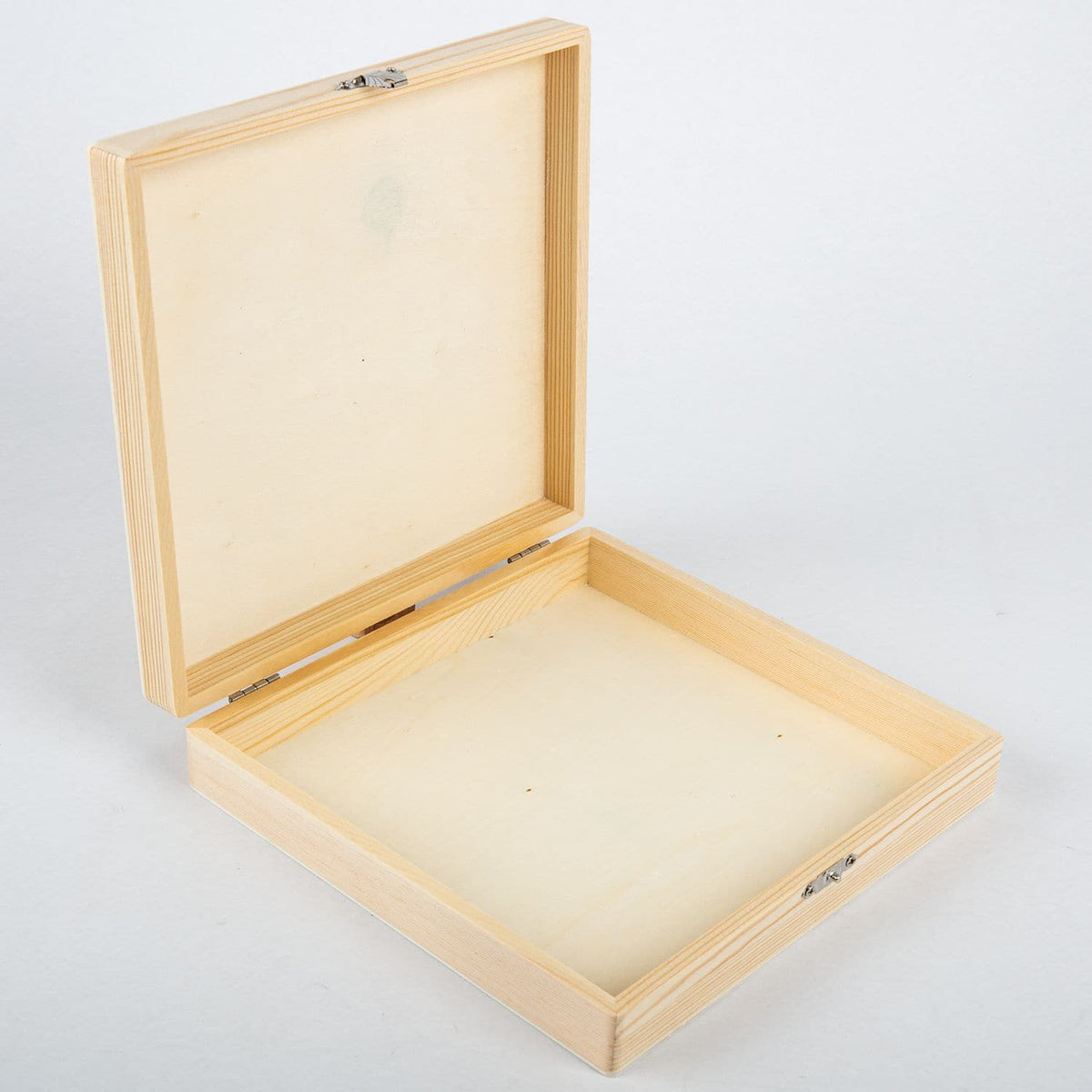 Light Gray Urban Crafter Pine and Plywood Box with Latch 21x20x4.5cm Boxes