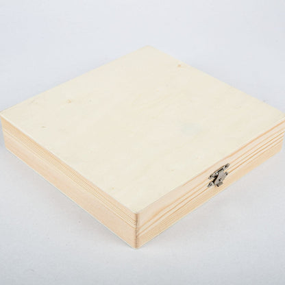 Light Gray Urban Crafter Pine and Plywood Box with Latch 21x20x4.5cm Boxes