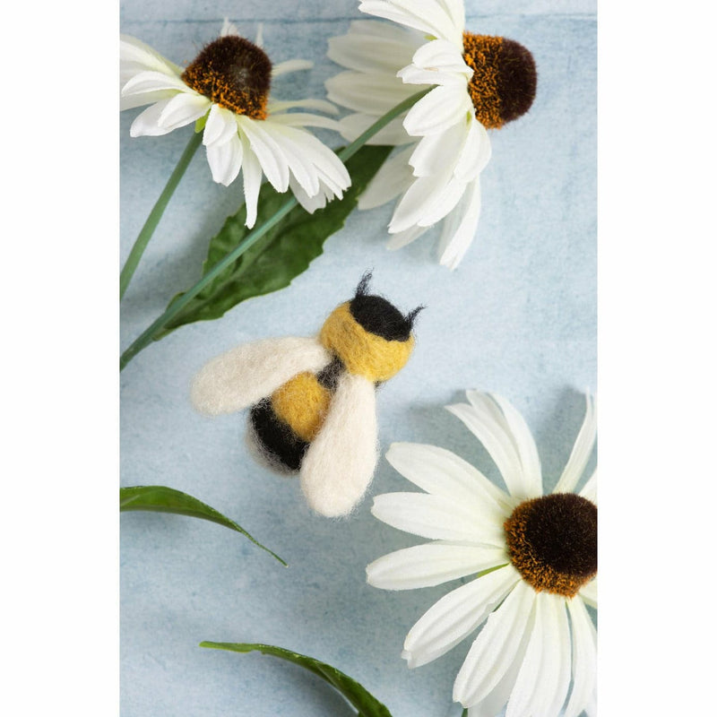Sandy Brown Hawthorn Handmade Bee Brooch Needle Felting Kit Needle Felting Kits